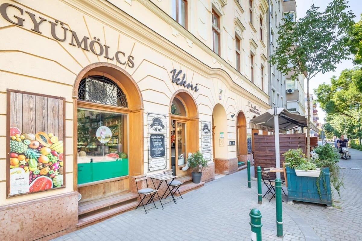 Sunny Balcony - Cute And Cozy Apartment Budapest Bagian luar foto
