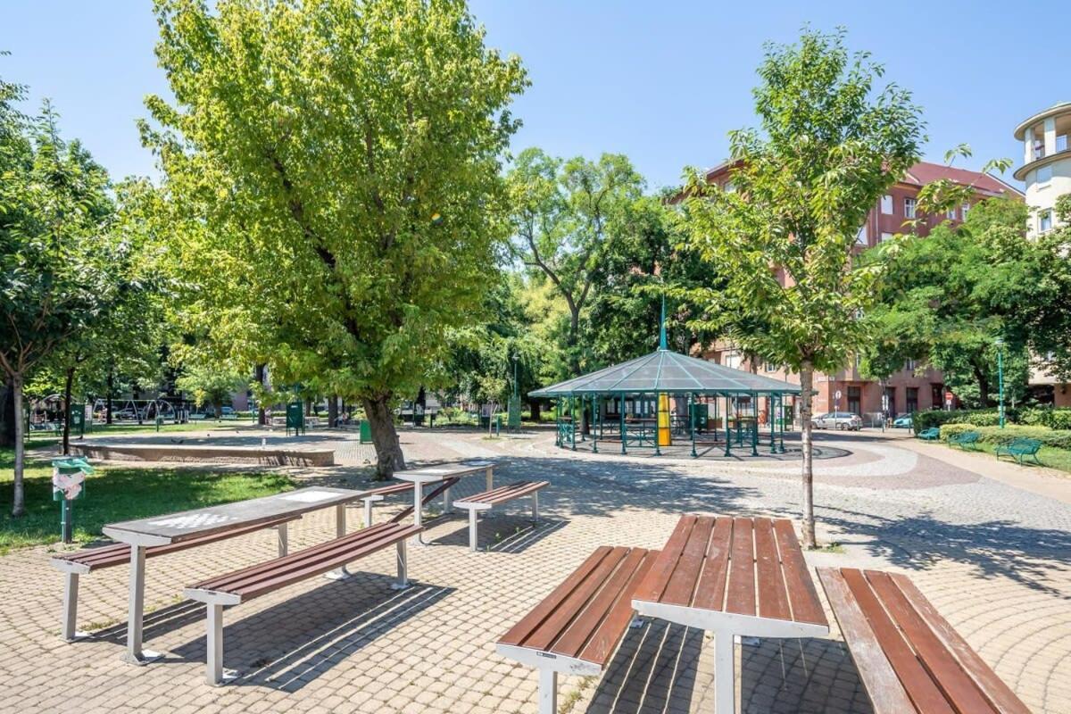 Sunny Balcony - Cute And Cozy Apartment Budapest Bagian luar foto